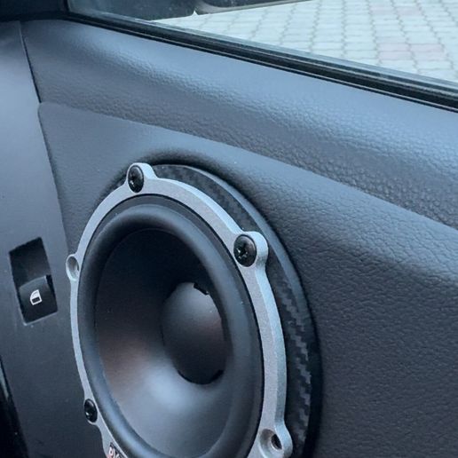 BMW E60 динамик крепление Dynaudio